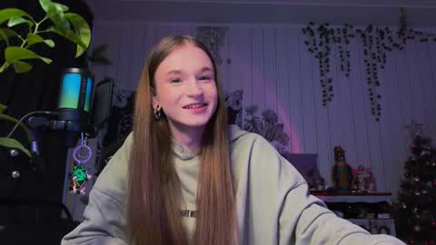 Snapshot of nloraaa chatting on 02.13.25 Tears Lora online show from 02.13.25