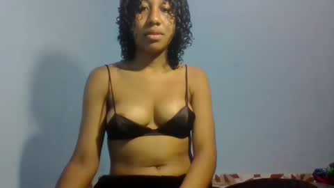 nnaissa online show from 04.05.26