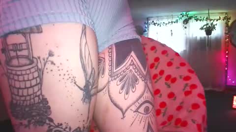 Snapshot of no_facequeen chatting on 03.24.26 Leah online show from 03.24.26