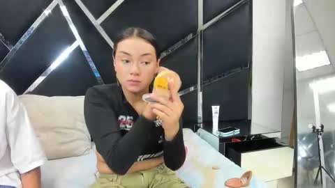 NoaandArez online show from 02.14.26