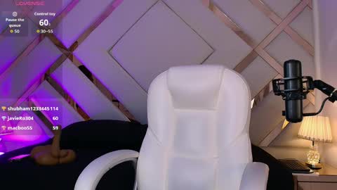   online show from 04.05.26