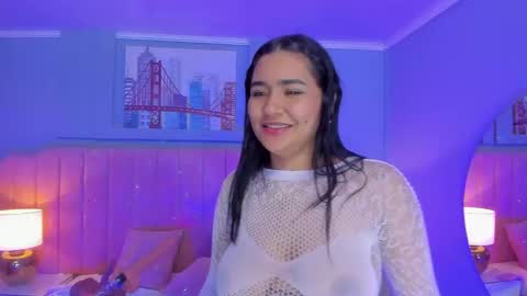 Snapshot of noa_moon chatting on 10.01.25 Noa online show from 10.01.25