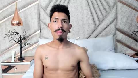 Snapshot of noaahtylor chatting on 02.08.26 Noah online show from 02.08.26