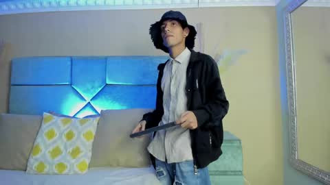 Noah online show from 05.10.26