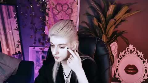 Snapshot of noah_elmer chatting on 05.15.26 REAL name LiaDM are always open online show from 05.15.26