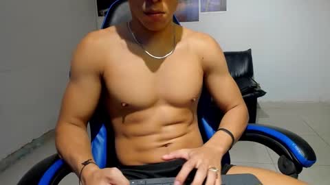 noah_flynn1 online show from 02.09.26