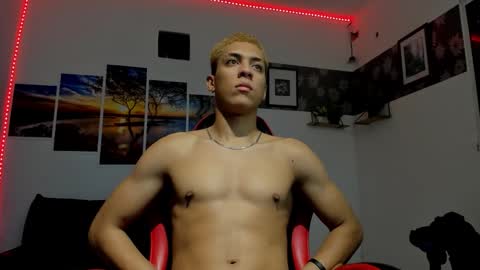 noah_flynn1 online show from 02.26.26