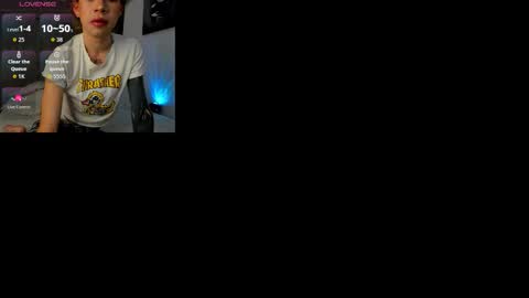 Snapshot of noah_lambert chatting on 10.25.25 Noah online show from 10.25.25