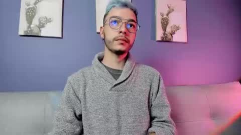    online show from 03.03.25