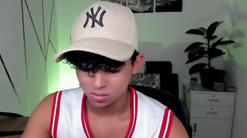 noah_smith04 online show from 11.11.25