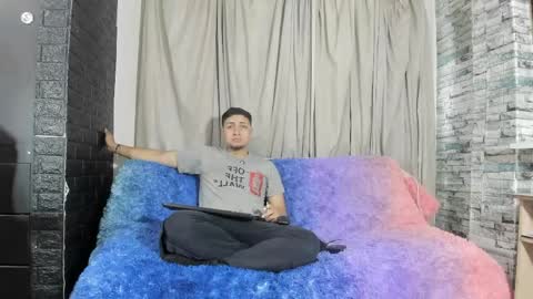Noahandbunny online show from 04.28.26