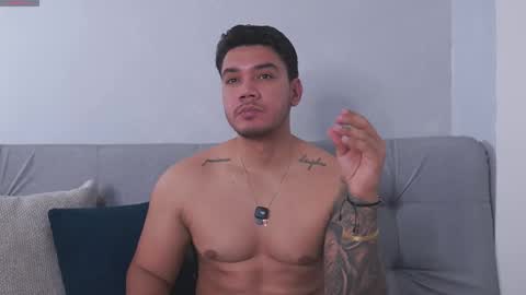 Noah Avery online show from 03.04.26