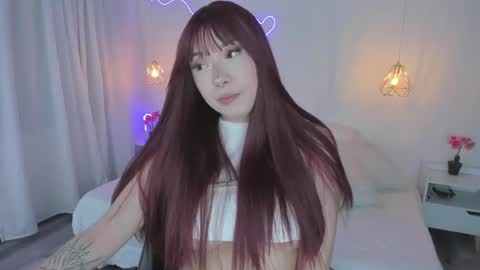 Snapshot of noahcryptic chatting on 12.01.25 Noah online show from 12.01.25