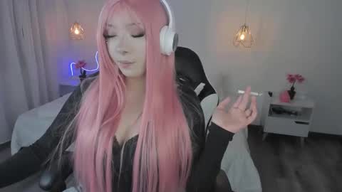 Snapshot of noahcryptic chatting on 12.16.25 Noah online show from 12.16.25