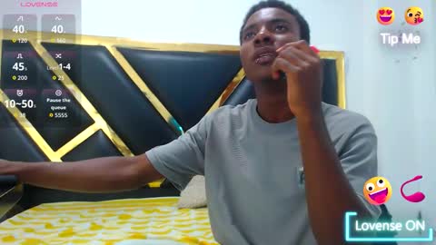 Snapshot of noahjhonson69 chatting on 01.12.26 noah online show from 01.12.26