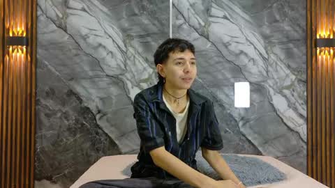 Snapshot of noahwalker__ chatting on 06.05.26 online show from 06.05.26