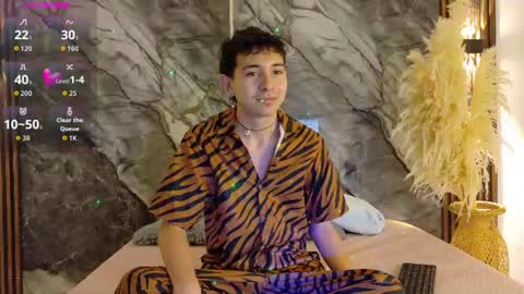Snapshot of noahwalker__ chatting on 06.21.26 online show from 06.21.26