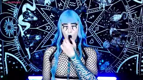 caroline online show from 10.09.25