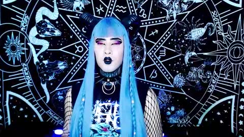 caroline online show from 11.12.25