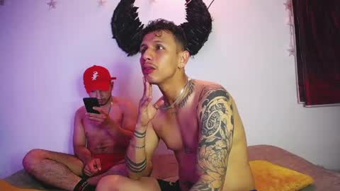 noha_and_iam1 online show from 04.24.26