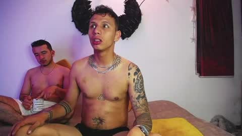noha_and_iam1 online show from 04.28.26