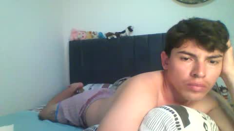 Snapshot of noha_free chatting on 12.22.25 Noha online show from 12.22.25