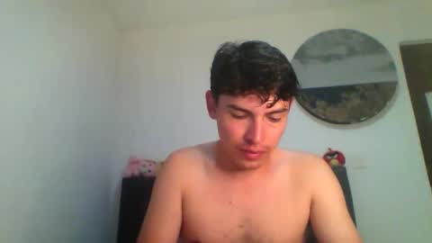 Snapshot of noha_free chatting on 12.23.25 Noha online show from 12.23.25