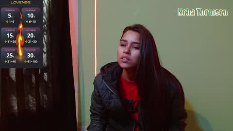 Snapshot of noha_thomson chatting on 12.09.24 Noha Thomson online show from 12.09.24