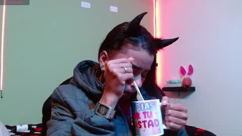 Snapshot of noha_thomson chatting on 02.03.25 Noha Thomson online show from 02.03.25