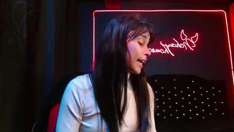 Snapshot of noha_thomson chatting on 11.17.25 Noha Thomson online show from 11.17.25