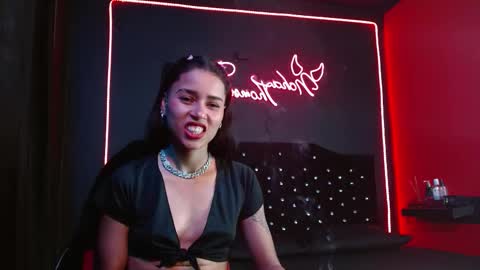 Snapshot of noha_thomson chatting on 02.27.26 Noha Thomson online show from 02.27.26