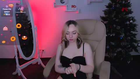 Noirael online show from 01.18.25