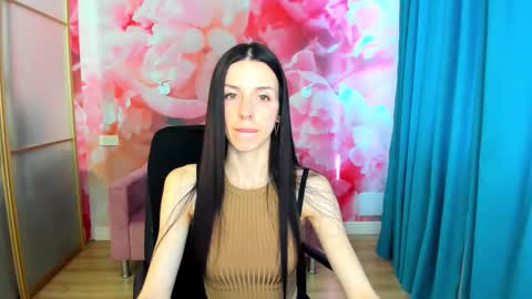 NoirDiva online show from 04.23.26