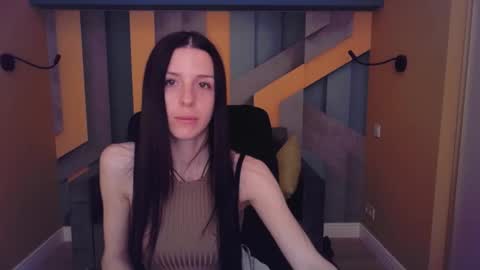 Snapshot of noirdiva chatting on 05.17.26 NoirDiva online show from 05.17.26