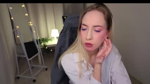 Snapshot of noirnymphh chatting on 02.20.26 Isabelle online show from 02.20.26