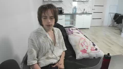 Snapshot of nolan_sagee chatting on 06.15.26 nolan_sagee online show from 06.15.26