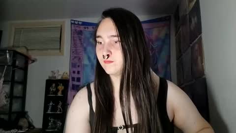 Snapshot of nonbinarybeauty20 chatting on 02.20.25 nonbinarybeauty20 online show from 02.20.25