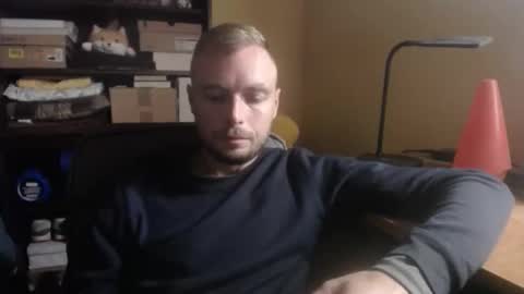 Snapshot of nontipperjakub chatting on 10.05.25 J. online show from 10.05.25