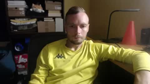 Snapshot of nontipperjakub chatting on 07.19.26 J. online show from 07.19.26
