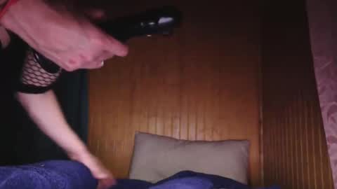 Snapshot of noon_ee chatting on 12.13.24 Noon ee online show from 12.13.24