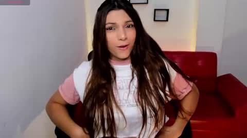 Nora online show from 09.10.25