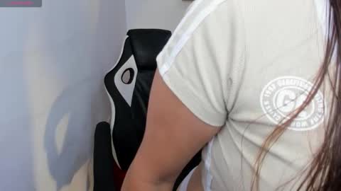 Nora online show from 02.10.26