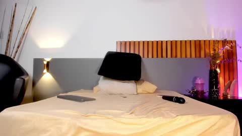 Nora Da Silva online show from 03.06.25