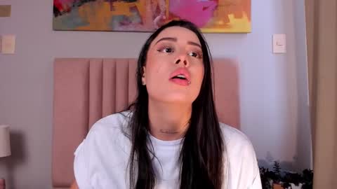 Nora Da Silva online show from 10.13.25