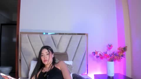 Nora Da Silva online show from 02.11.26