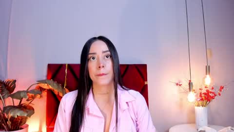 Nora Da Silva online show from 04.12.26