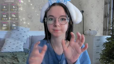 Snapshot of nora_failure chatting on 01.10.25 Nora Failure online show from 01.10.25