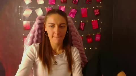 Nora online show from 10.14.25