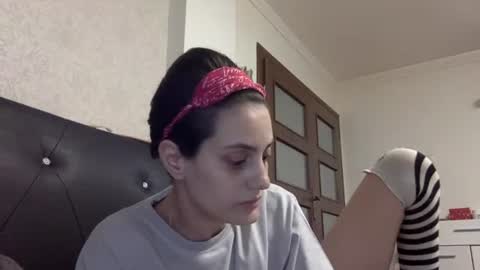 Snapshot of norablues chatting on 06.18.26 norablues online show from 06.18.26