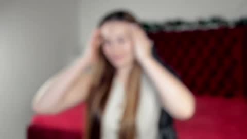 Snapshot of norafoxes chatting on 12.20.25 NoraFoxes online show from 12.20.25